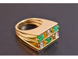 Kandinski Ring with Emeralds and Diamonds