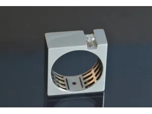 Kubrick White Gold Ring