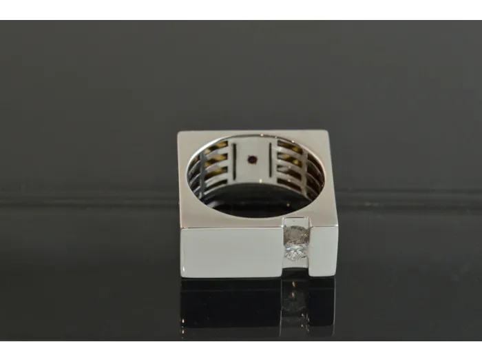 Anel Kubrick de Ouro Branco
