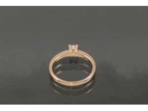 Anel Solitario de Ouro Rosa con Diamante 0,20qt
