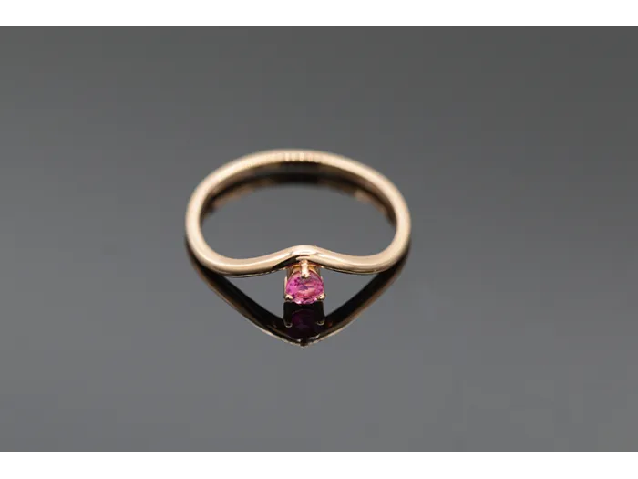 Wave Ring in Rose Gold with Tourmaline