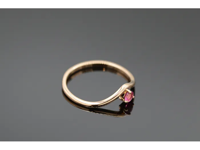 Wave Ring in Rose Gold with Tourmaline