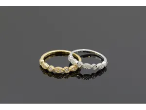 Anel Victoriano de Ouro Amarelo con Diamantes