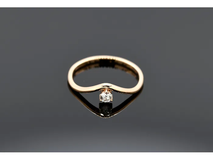 Wave Ring in Rose Gold and Diamond