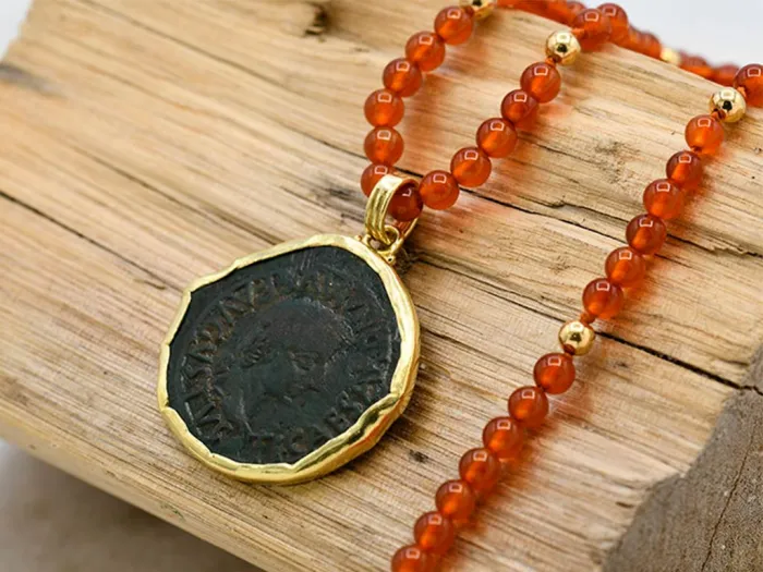 Gold Necklace with Carnelian