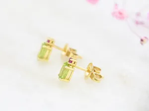 Yellow Gold Earrings with Peridot and Ruby