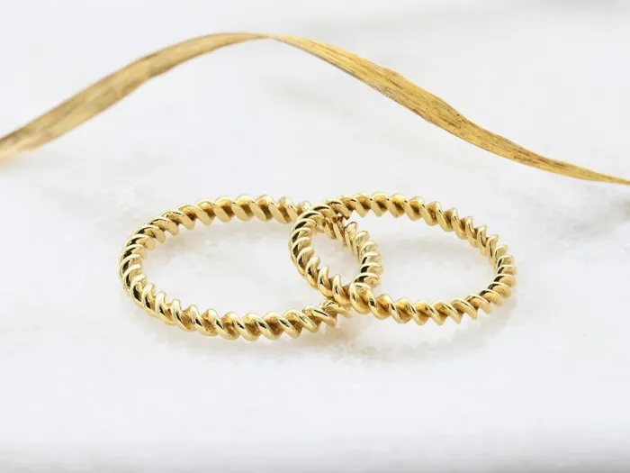 18K Gold Spiral Ring