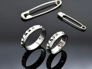 18K White Gold Punk Ring
