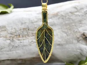 Pendant with Ancient Persian Arrowhead