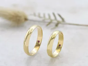 Classic 4mm Yellow Gold Wedding Ring