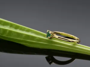 Gold Ring with Emerald