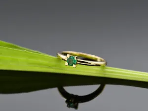 Gold Ring with Emerald