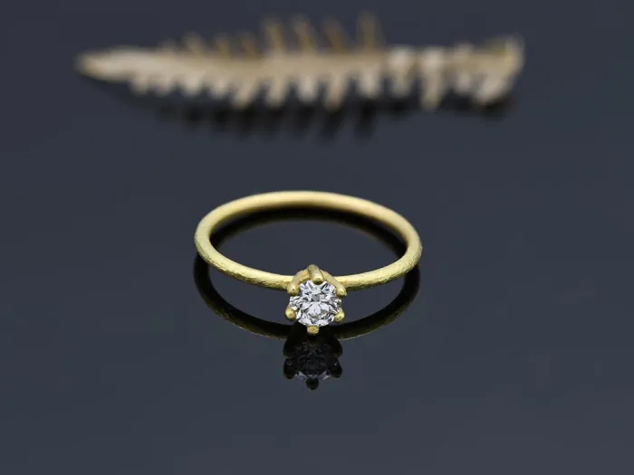 Engagement Ring Gold with Diamond 0,30qt