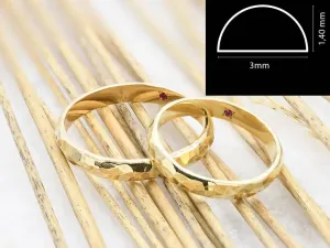 18K Gold Ring with Hammered Finish