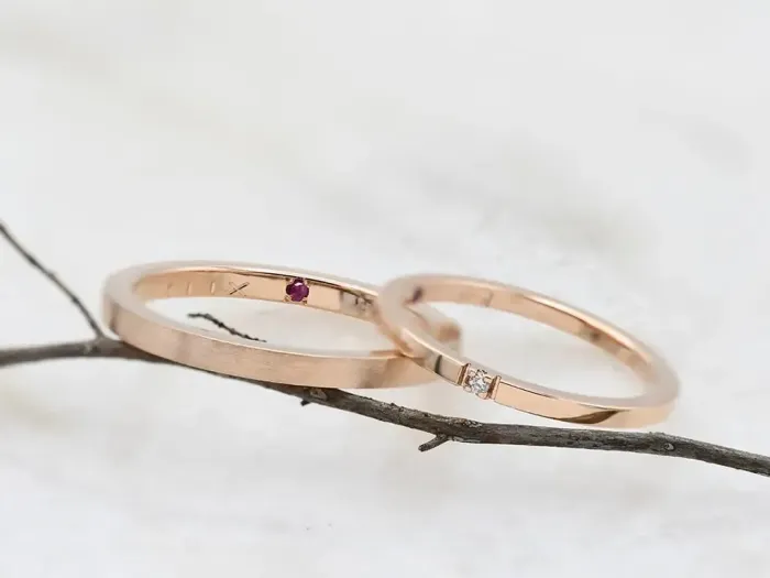 18K Rose Gold Ring with Diamond