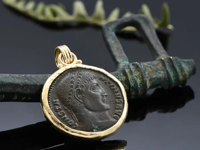 Gold Pendant with Ancient Roman Coin