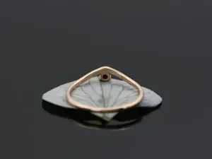 Wave Ring in Rose Gold with Diamond