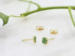 Pendientes de Oro Amarillo y Esmeraldas