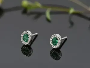 18K White Gold Earrings with Diamonds and Emerald