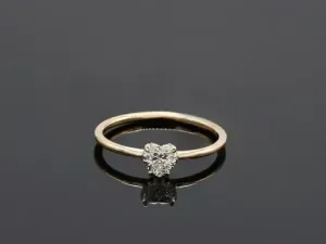 18k rose gold engagement ring with diamond