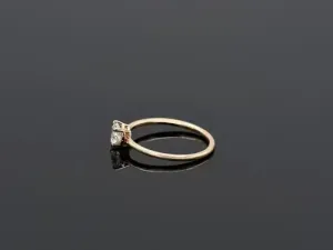 18k rose gold engagement ring with diamond