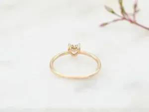 18k rose gold engagement ring with diamond