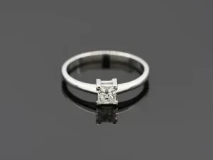 White Gold Solitaire Ring with Princess-Cut Diamond