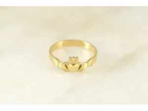 Anillo Claddagh