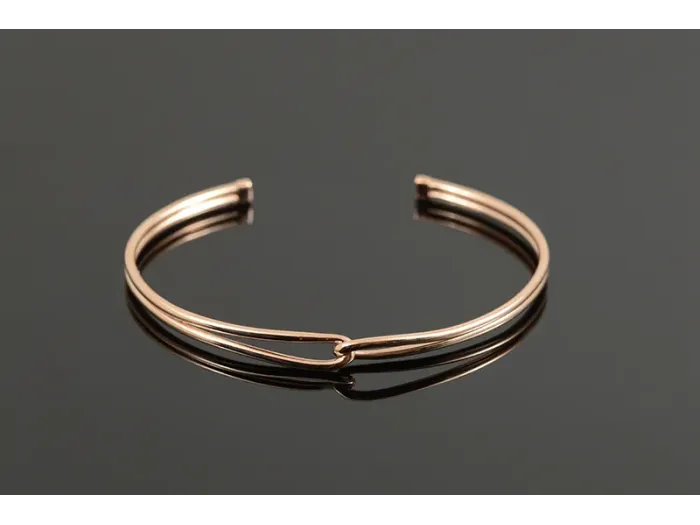 Brazalete de Oro Rosa Infinito