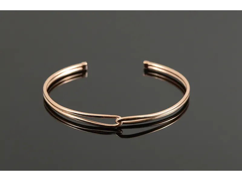 Brazalete de Oro Rosa Infinito