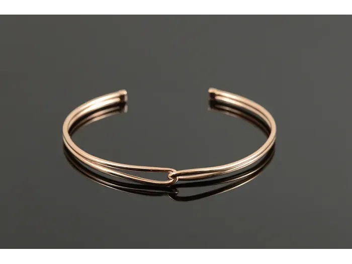 Brazalete de Oro Rosa Infinito