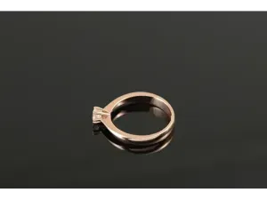 Anillo Solitario de Oro Rosa con Brillante 0,30 qt