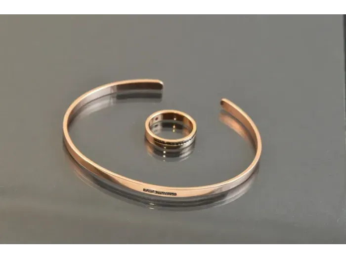 Brazalete de Oro Rosa