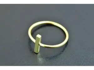 Anillo de Oro con Barra Transversal