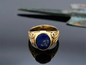 Gold Ring with Lapis Lazuli