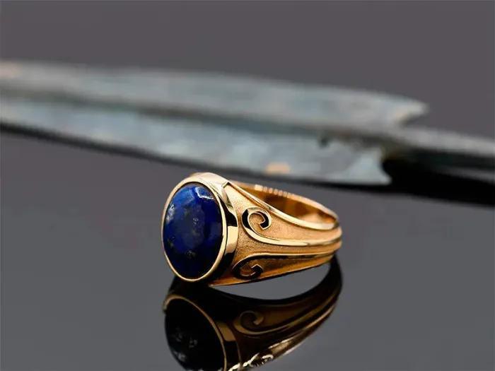 Gold Ring with Lapis Lazuli