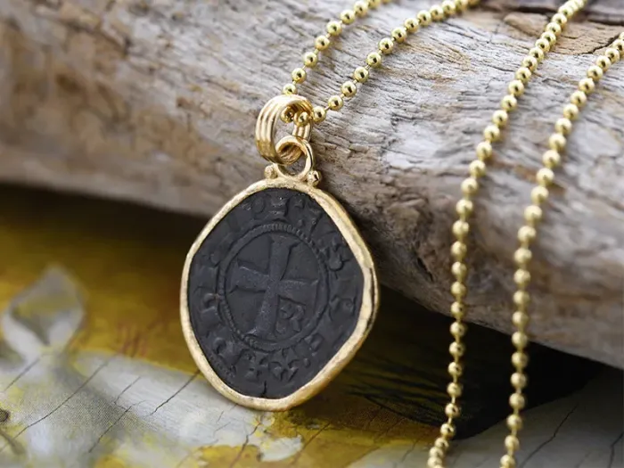 Colgante de Ouro con Moeda Medieval