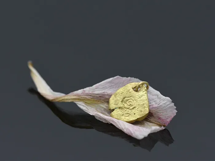 Colgante Wabi-Sabi con Rosa