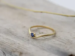 Matte Wave Gold Ring with Sapphire