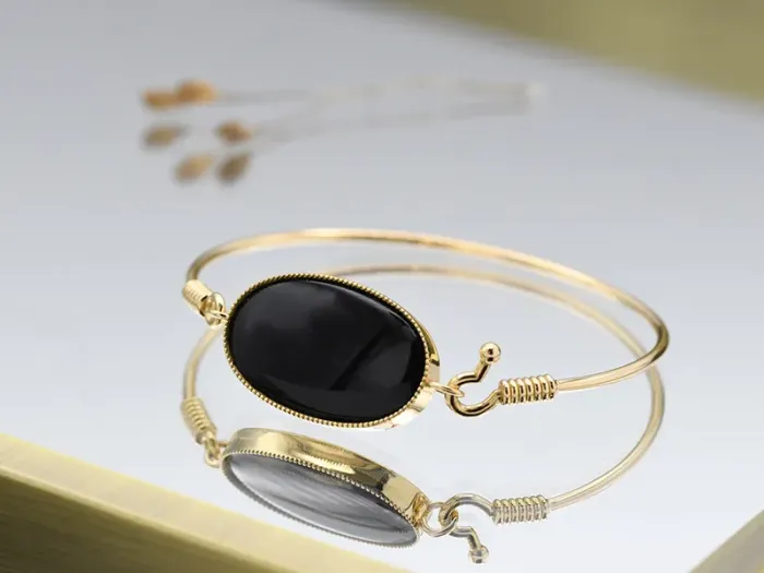 Gold Bracelet with Onyx