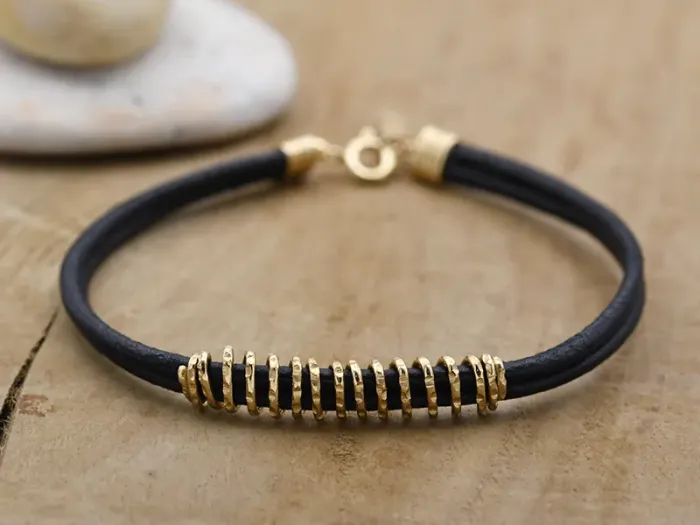 Pulsera de Oro y Cuero