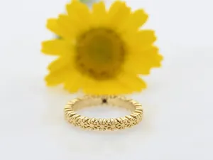 18K Gold Flower Ring