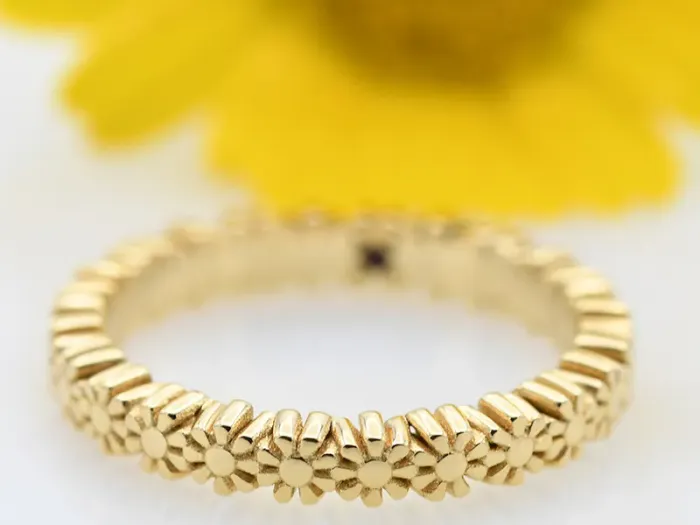 18K Gold Flower Ring