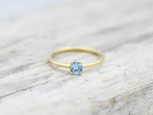 18k Yellow Gold Ring with Swiss Topaz