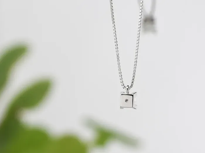 Colgante Punto de Luz con Diamante