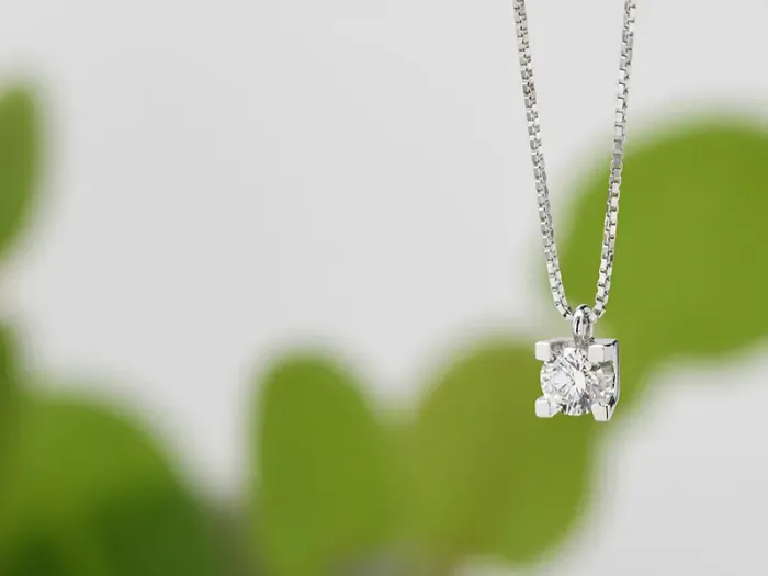 Colgante Punto de Luz con Diamante