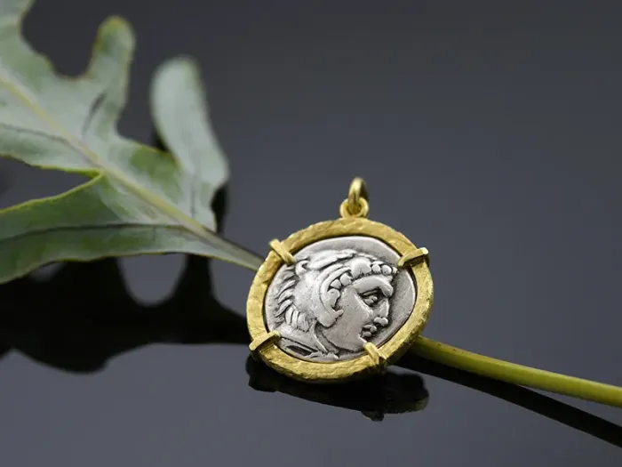 Colgante de Ouro con Moeda Grega