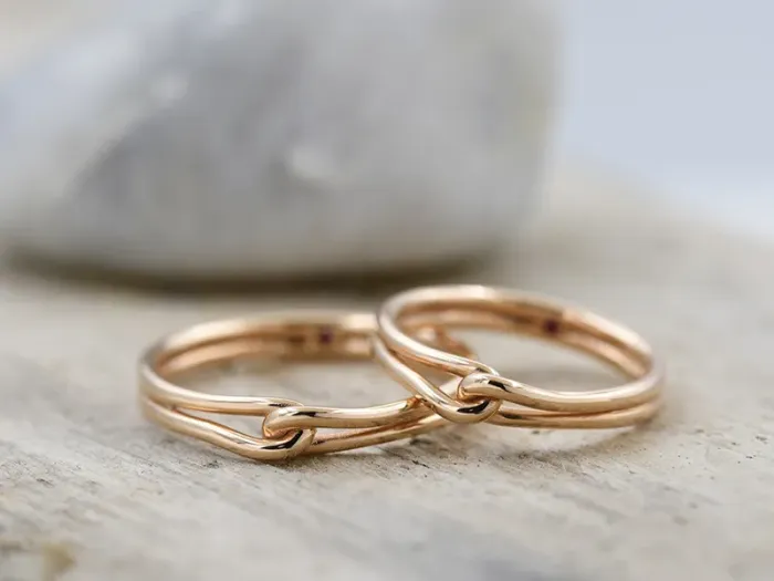 Alianza de Oro Rosa de Diseño Infinito Versión 2