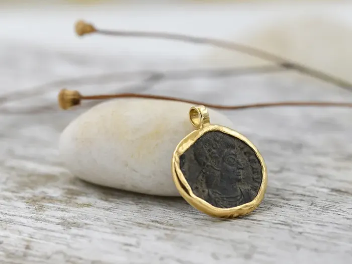 Gold Pendant with Ancient Roman Coin