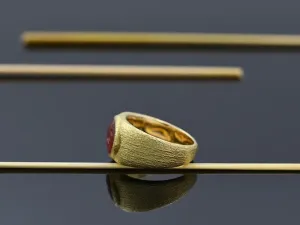Anillo de Oro con Sello De Cornalina